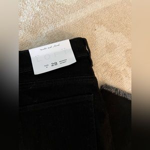 Ann Taylor LOFT Size 6/28 Modern Skinny Black Jeans NWT Fringed Hem